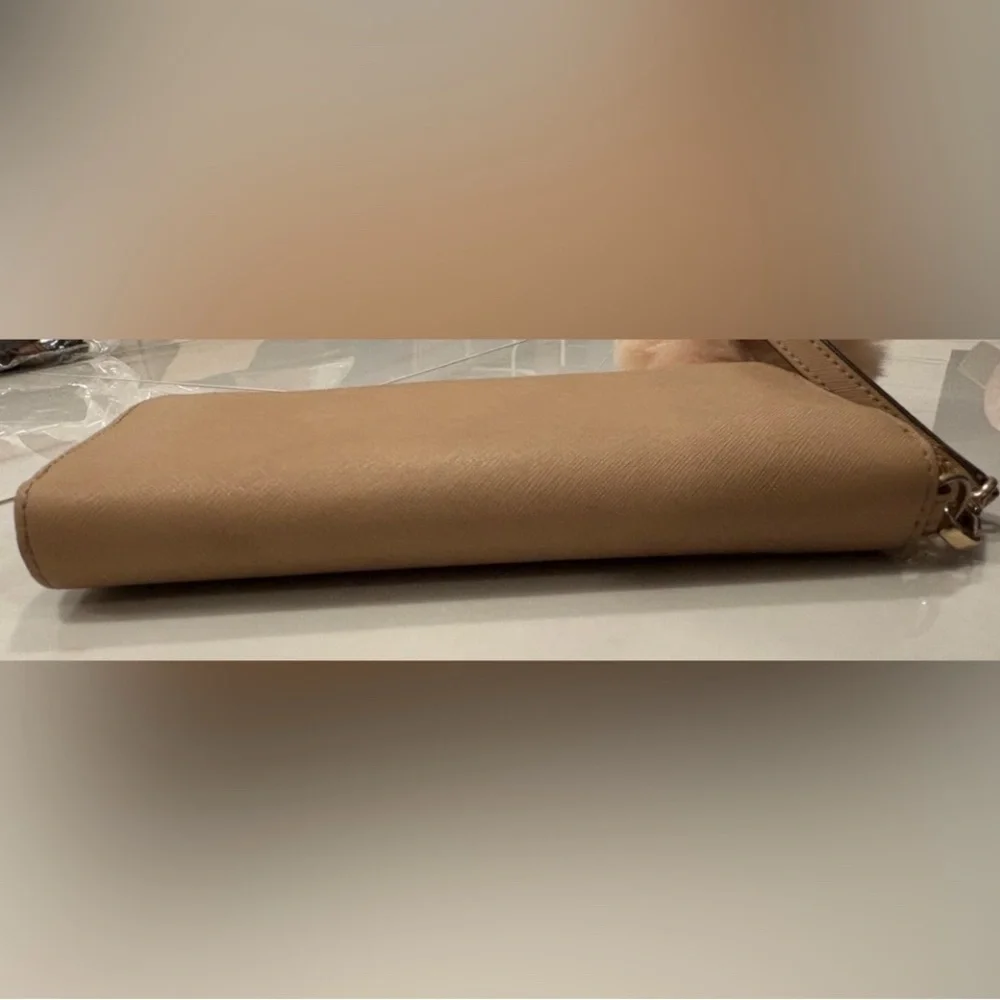 Michael Kors Jet Set Tan Wristlet Wallet